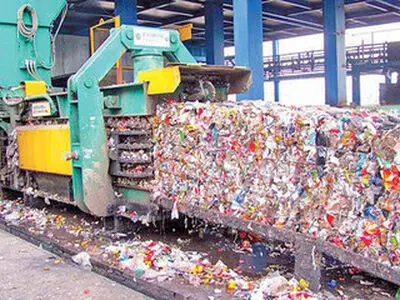 اشتغال هزار کارگر ایرانی در طرح جایگزینی اتباع در بخش پسماند