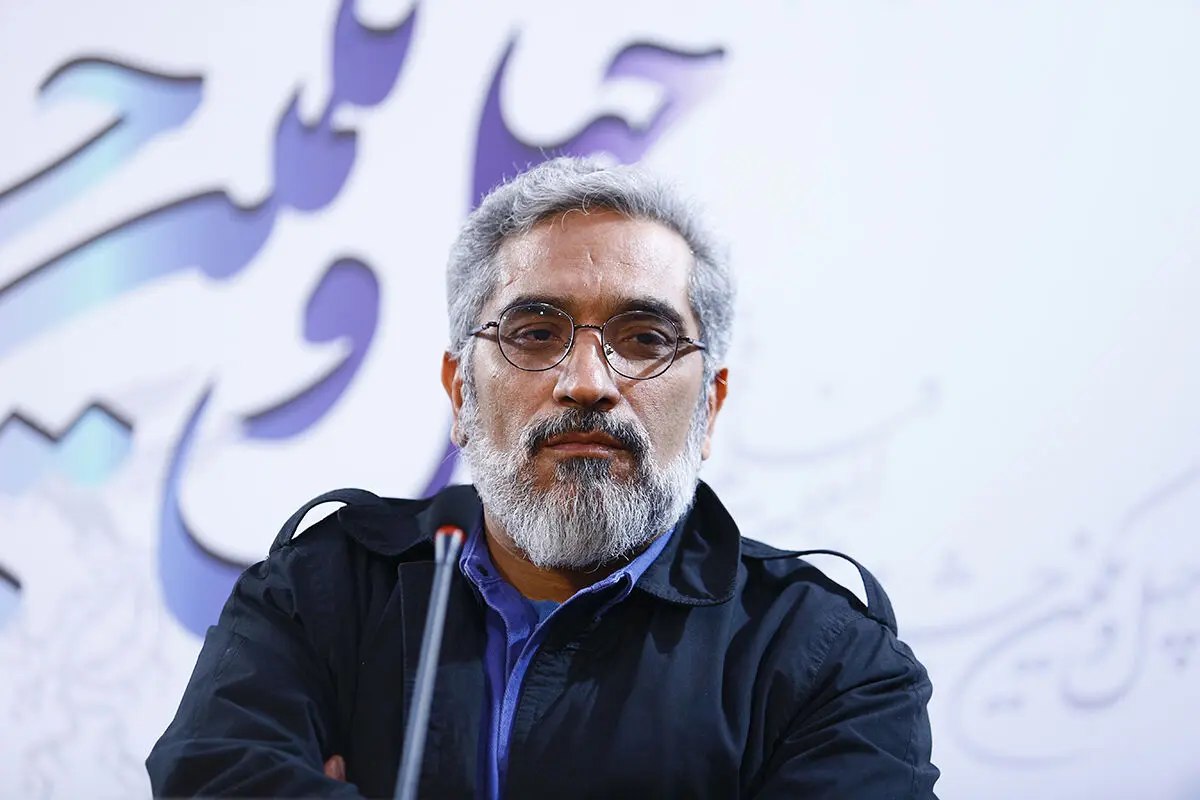 قهرمان‌هایی که امروز در فیلم‌های دفاع مقدس می‌بینیم به واقعیت شهدا نزدیک نیستند/ برای توجیه رفتارهای امروزمان به سراغ شهدا می‌رویم