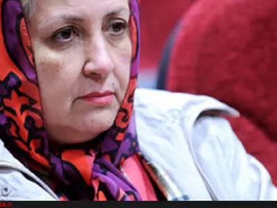 فرزانه کرم‌پور درباره کارگران نوشت