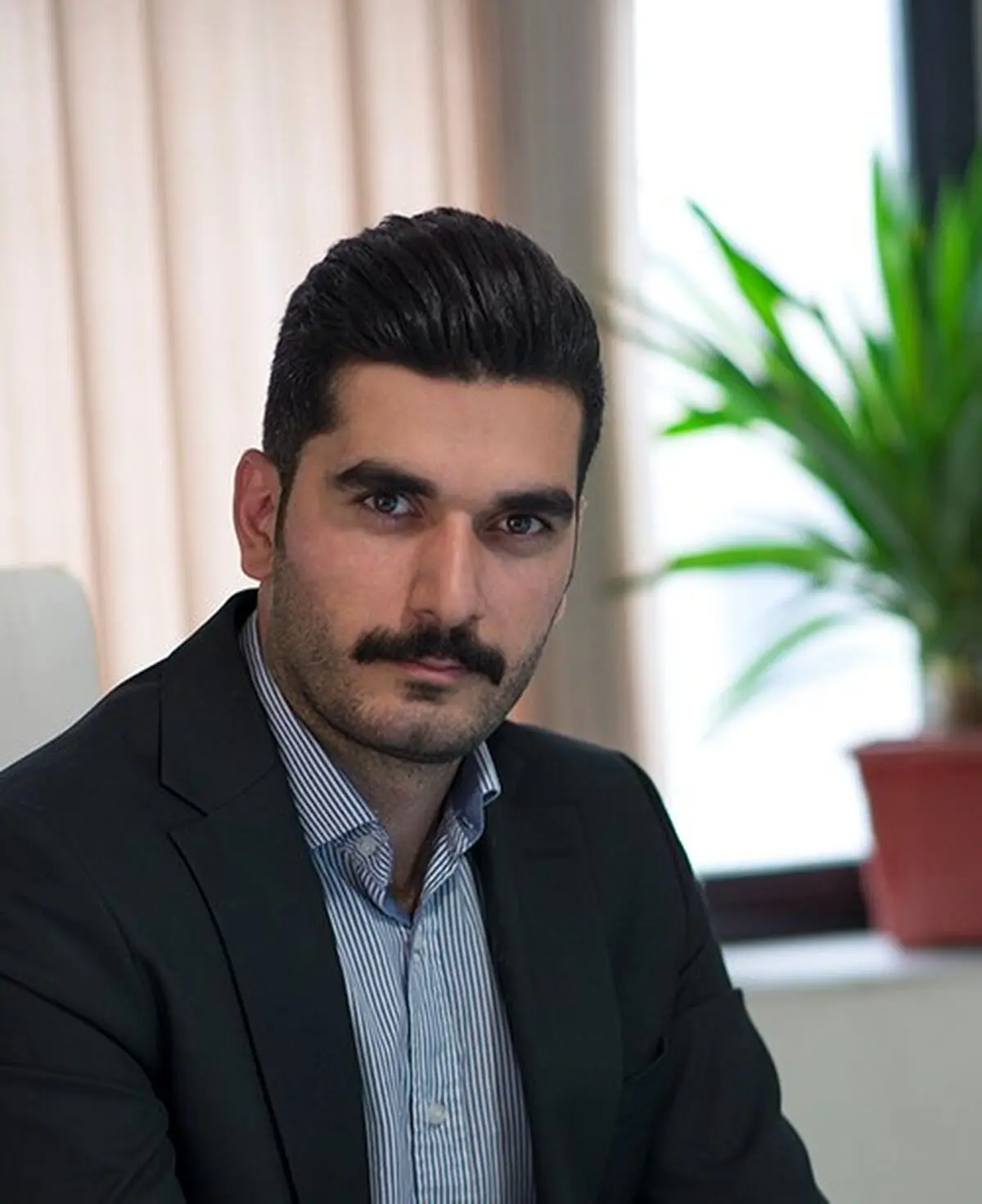 موضوع پیامک‌های حجاب یک خطای سیستمی است/ عذرخواهی می‌کنیم