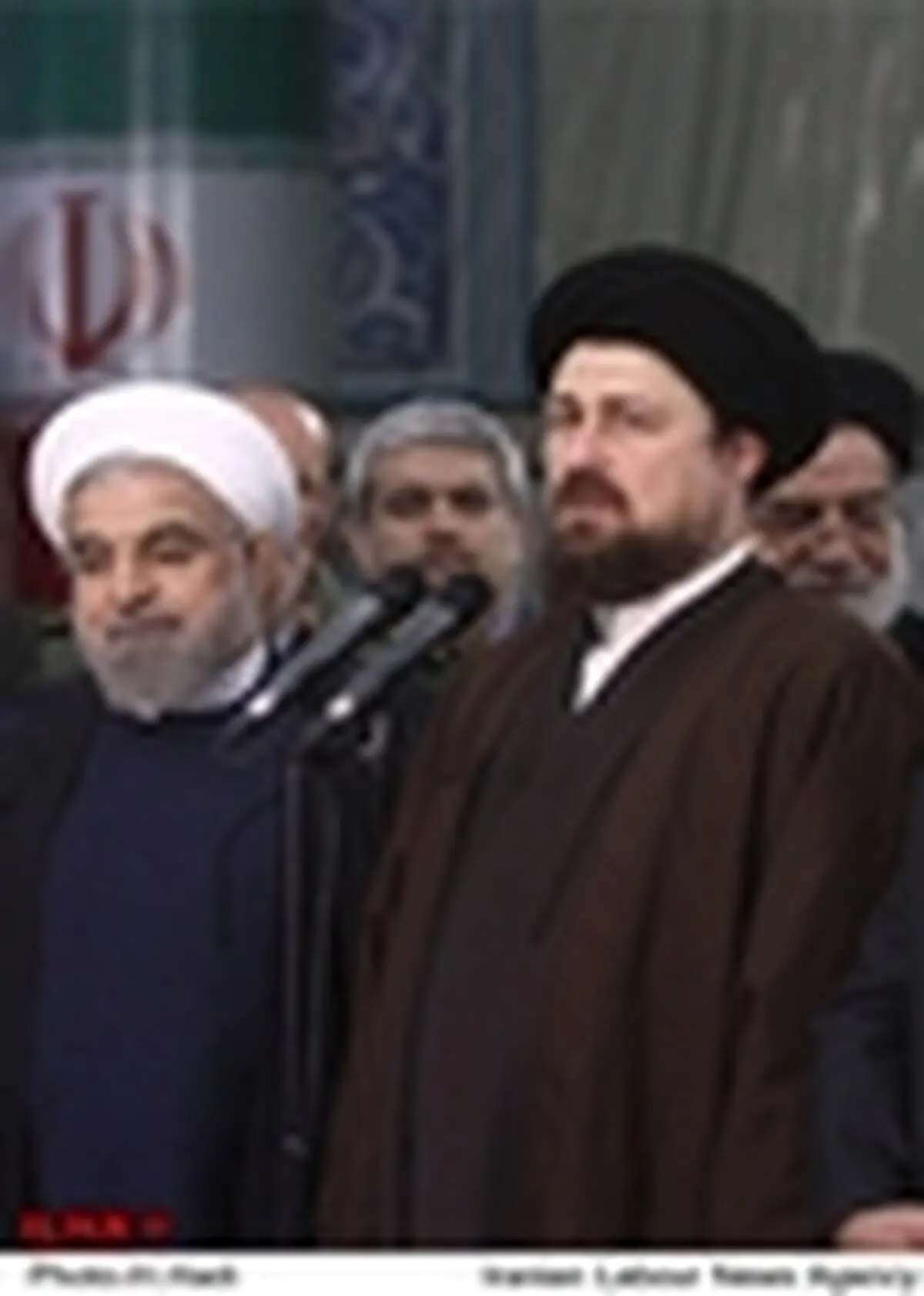 جامعه انتظار حل مشکلاتش را دارد