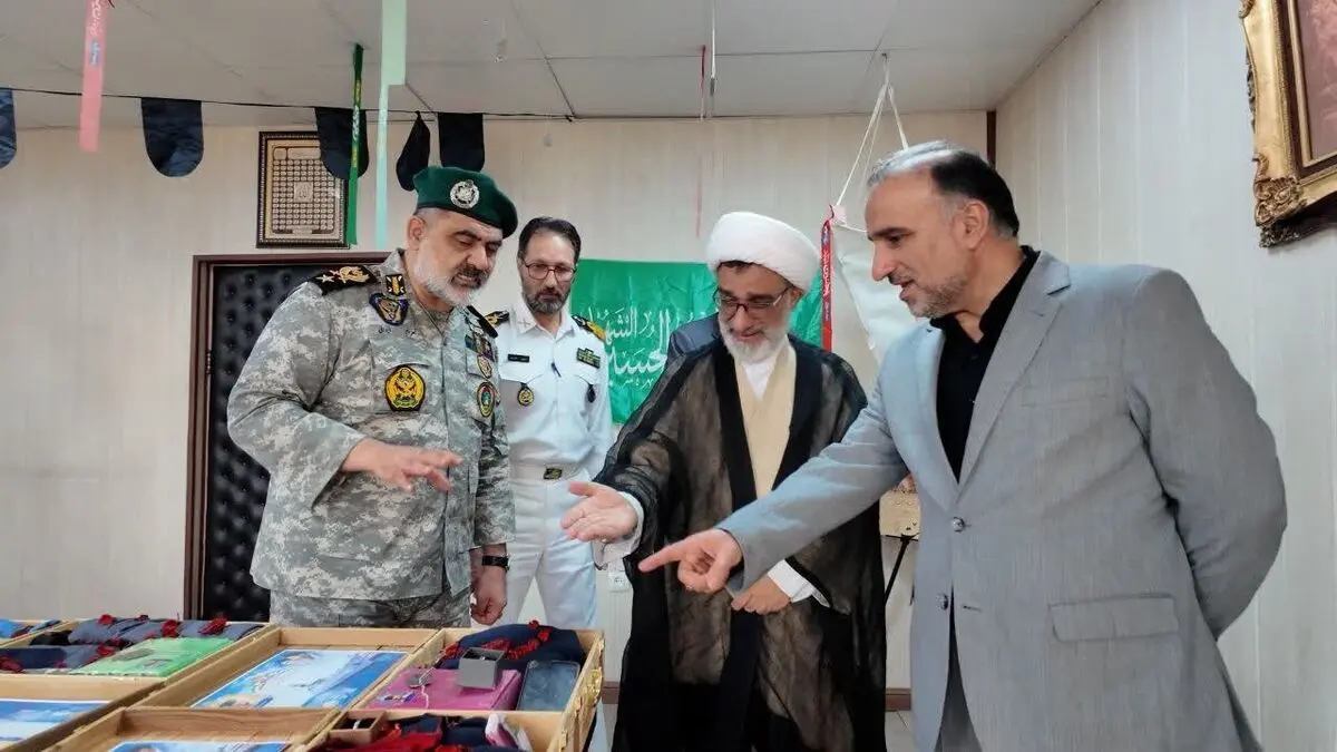 بازدید دبیر شورای عالی انقلاب فرهنگی از یادمان شهدای ناوشکن دنا