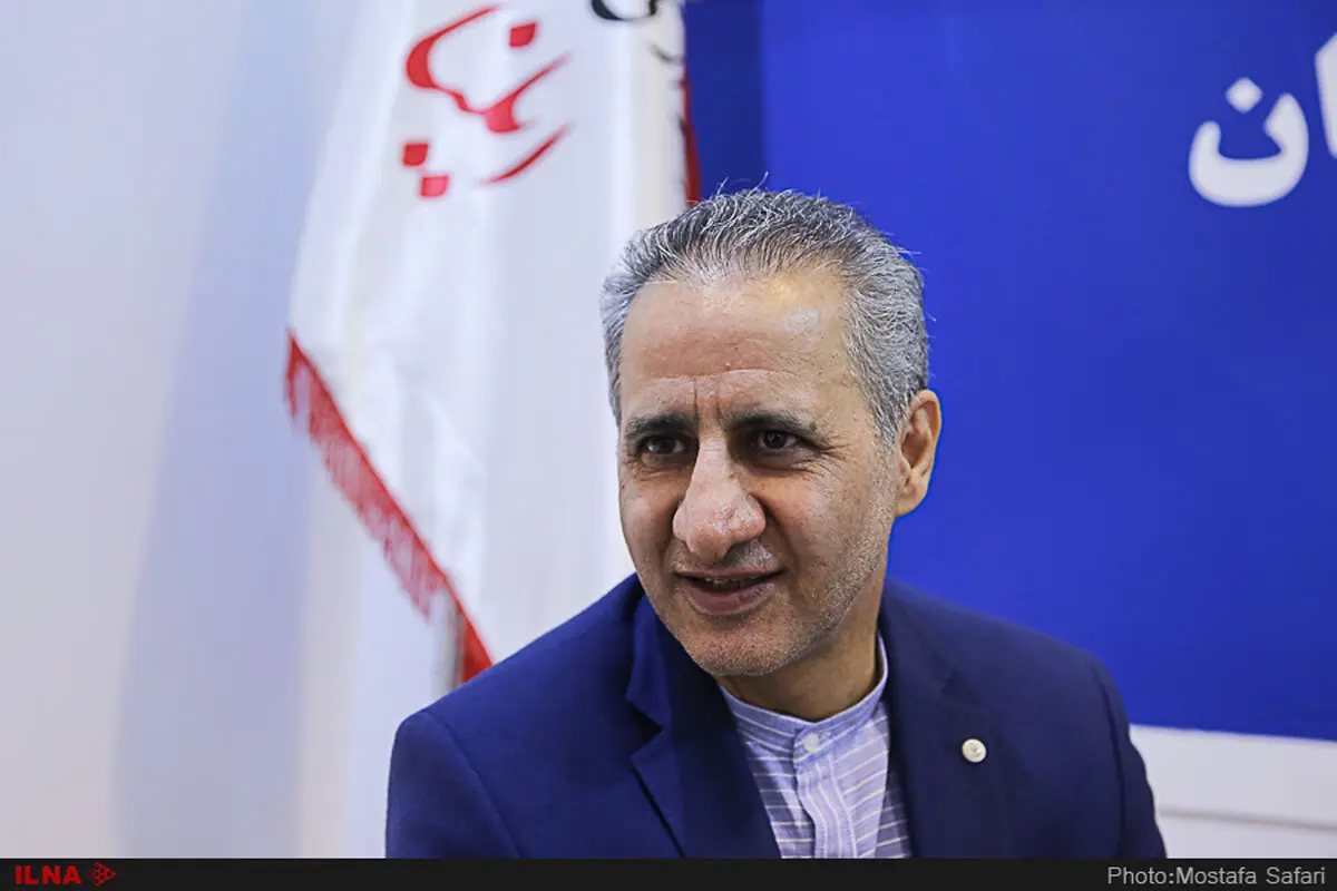 دولت مجبور به افزایش قیمت بنزین است/ صندوق‌های بازنشستگی و بانک‌ها نیاز به اصلاحات ساختاری دارند