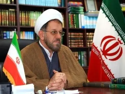 نباید واژگان مقدسی چون نخبه را به اسارت بکشانیم