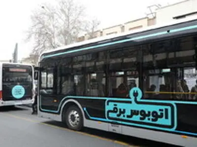 قرارداد خرید 20 دستگاه اتوبوس برقی جدید در اراک منعقد شد