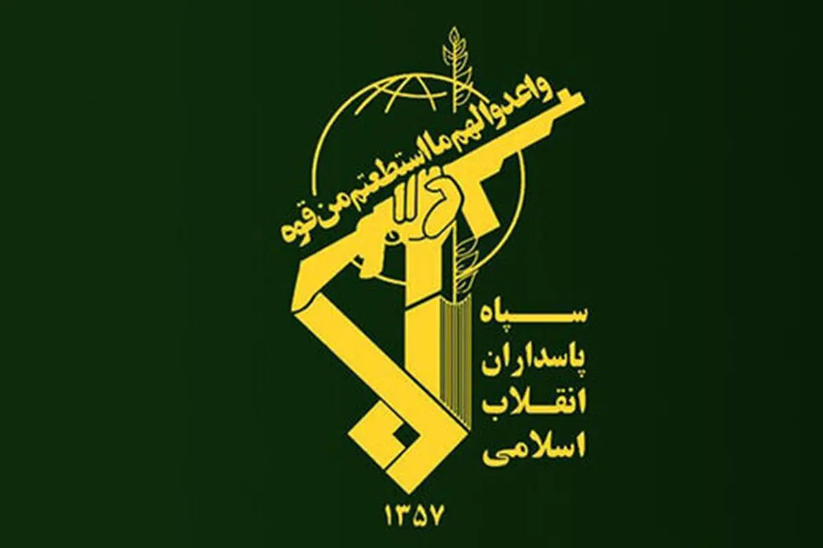 ارتش: سپاه موجب تقویت روحیه خودباوری شده است
