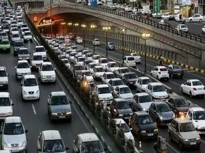 ارومیه زیر بار ترافیک/وقتی خیابان‌ها دیگر گنجایش شهر را ندارند