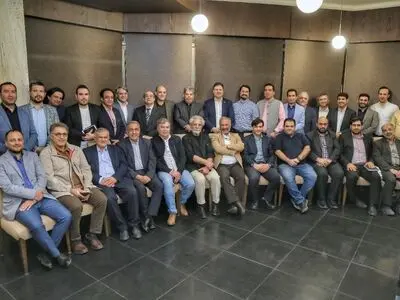 همایش انجمن صنفی شرکت‌های نمایش ویدئویی برگزار شد/ نگرانی موسسات فعال «وی‌ اُو‌ دی» از خشکاندن ریشه تولید