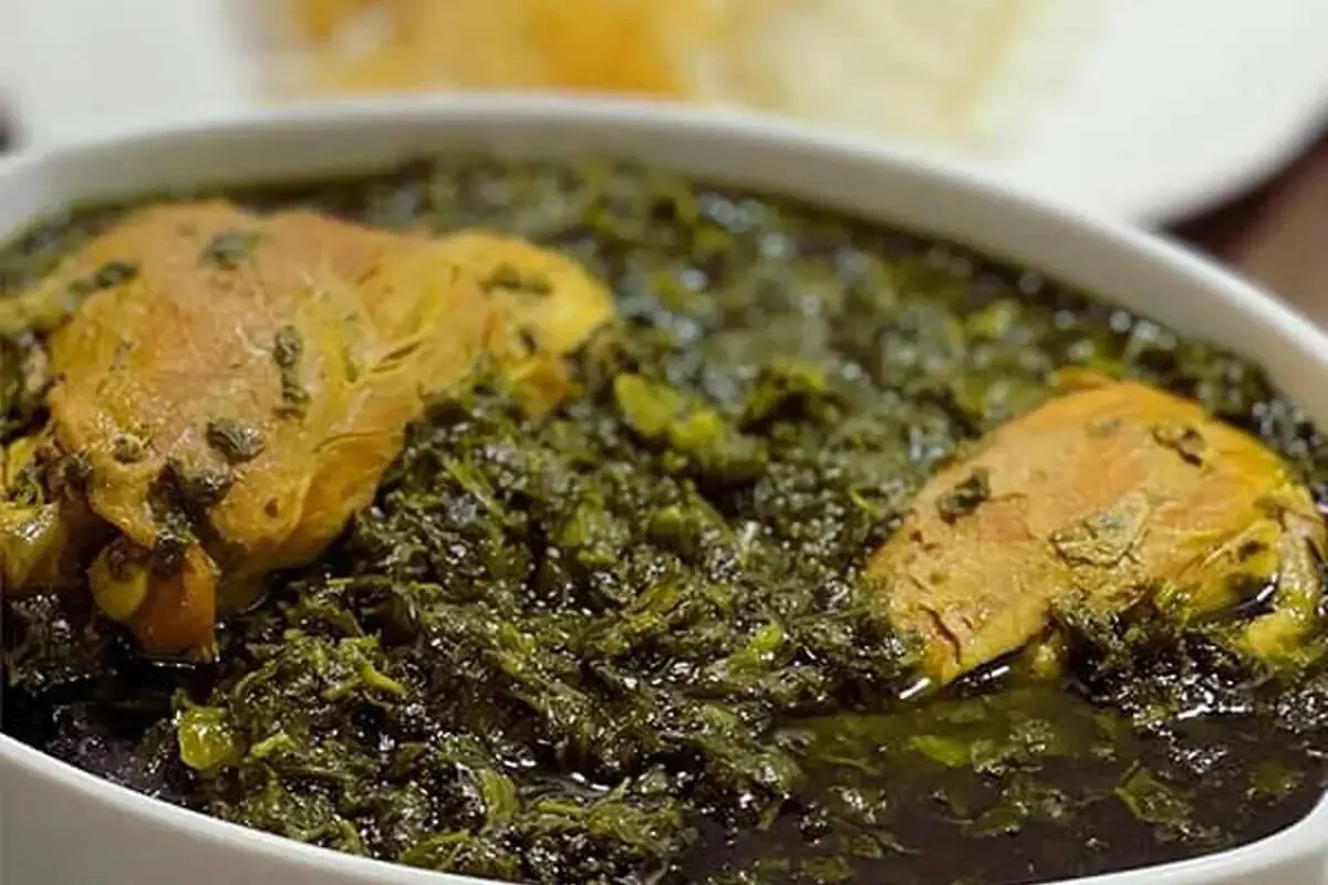 در این خورش به جای گوشت، مرغ بریزید