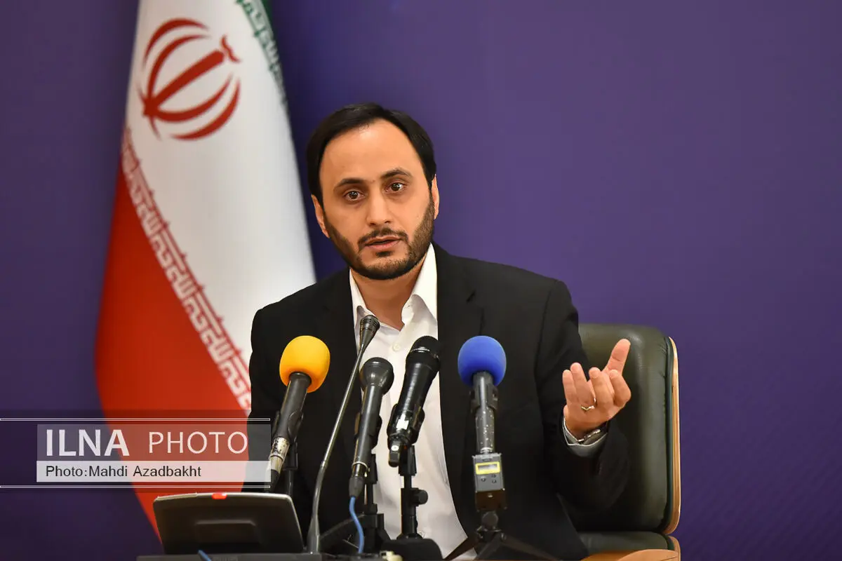 متحدث الحکومة: ایران تبیع النفط وتستلم عائداته
