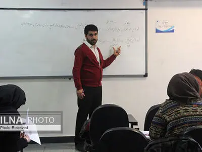 اساتید حق‌التدریس به اندازه پیک‌های موتوری هم درآمد ندارند/ کلاس‌های مجازی فقط در انحصار اساتید هیات علمی است