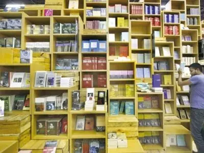 جریان بسیار قوی در کشور دنبال ترویج میان‌مایگی و متوسط بودن است