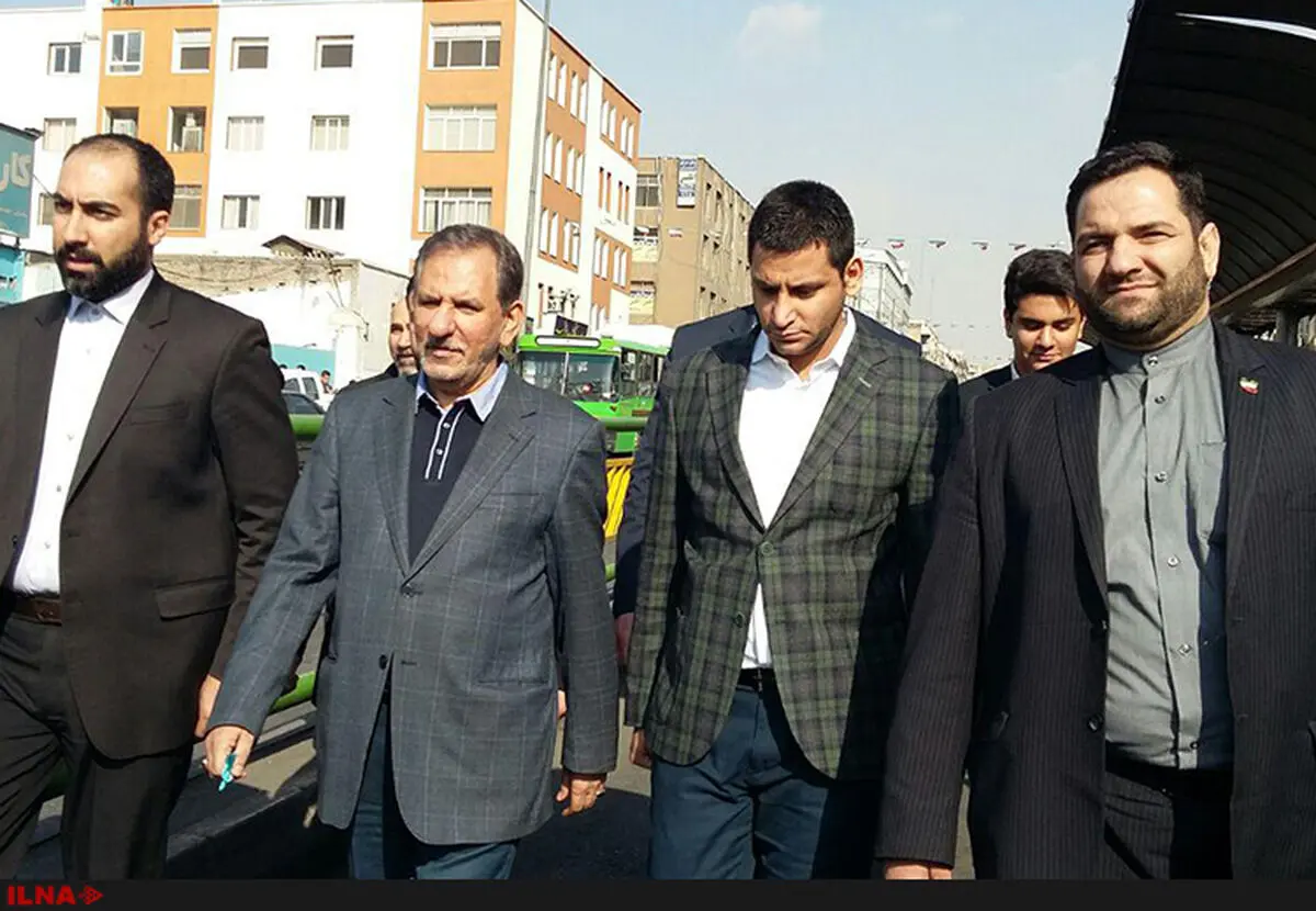 حضور معاون اول رئیس‌جمهور در راهپیمایی ۲۲ بهمن + تصویر