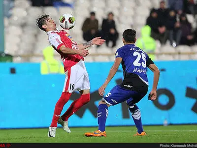 خداحافظی احمدزاده با طرفداران پرسپولیس(عکس)