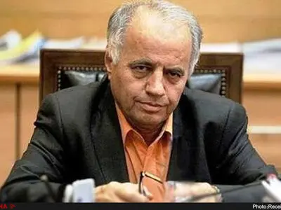مونسان فردی کارآمد، به دور از جناح‌بندی و آشنا به فرهنگ و گردشگری است