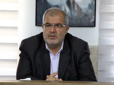 پیگیری مطالبات کارگران در اولویت مسئولان قرار گیرد