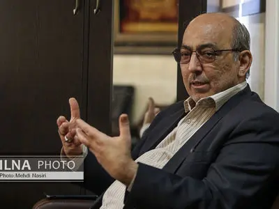 توضیح وکیل شکوری‌راد درباره جزئیات پرونده موکلش و اعزام وی به زندان تهران بزرگ