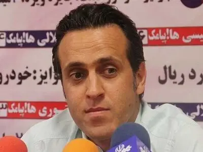 کریمی:حالا که باختیم همه می پرسند در لیگ می مانید؟