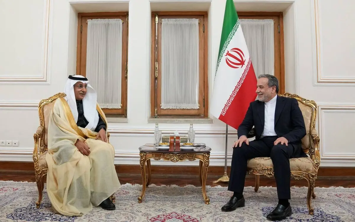 دیدار معاون وزیر خارجه عربستان با عراقچی 