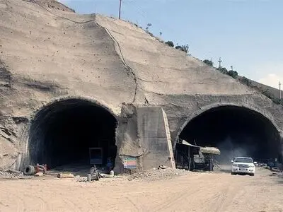فورا هیاتى از بازرسان کار و کارشناسان حفاظت فنی به محل اعزام شوند 