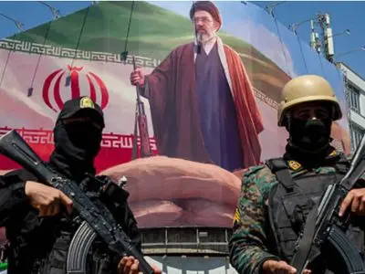گزارش ادعایی تایمز از راهبرد موساد و سیا برای رصد آیت الله مجتبی خامنه‌ای 