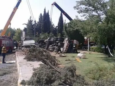 جان ده‌ها دانشجو نجات یافت