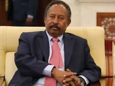 حمدوک: السودان قلص عدد جنوده بالیمن من 15 ألفا إلى 5 آلاف
