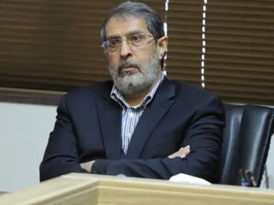 نباید بدون حضور اتحادیه کارگری و کارفرمایی در مجلس برای مزد تصمیم گرفت