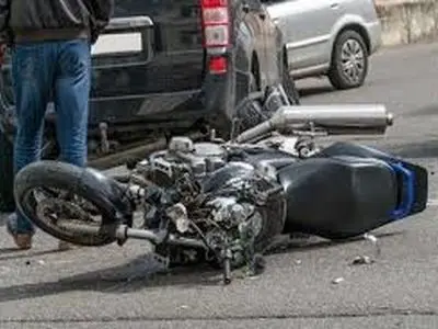 دو کشته و زخمی در برخورد یک دستگاه موتورسیکلت با یک راس گاو در جاده پیان-ایذه