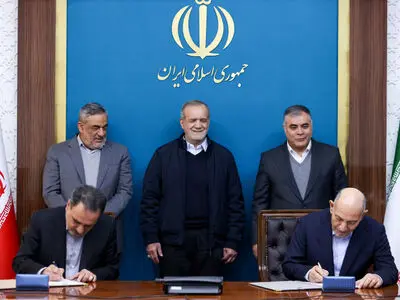 امضای قراردادهای سرمایه‌گذاری شرکت ملی نفت ایران به ارزش بیش از ۲ میلیارد دلار