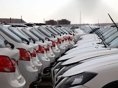 خودروهای معوق خودروسازان حدود ۵۰ هزار دستگاه است