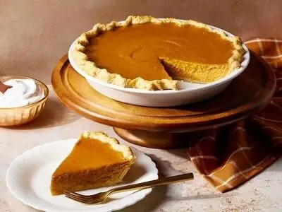 پای کدو حلوایی؛ شیرینی خاص برای شب یلدا 