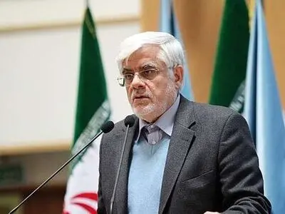 محمدرضا عارف درگذشت علی اکرمی را تسلیت گفت