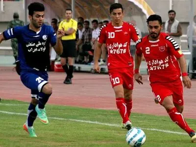 مربی پرسپولیس: عالیشاه به بازی فردا می‌رسد