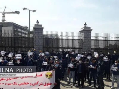 اعتراضات کارگران شرکتی توزیع برق کشور/ کار مساوی داریم ولی حقوق نابرابر!