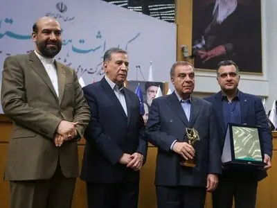 درصدد تولید انواع بتن‌های اسلامپ‌دار و خودتراکم تا رده مقاومتی بسیار بالا هستیم