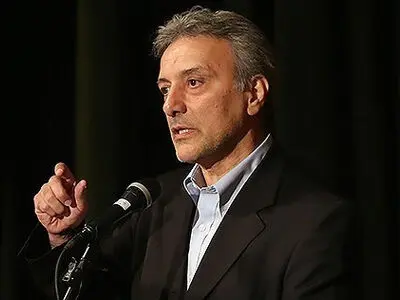 بیشتر نخبه‌های دانشگاه تهران می‌خواهند کارآفرین شوند تا استخدام در دستگاه دولتی