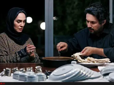 زنی که زنانگی‌اش پشت دیگ‌ها و ملاقه‌ها جا ماند/حسرتِ عاشقیت‌های فراموش شده‌