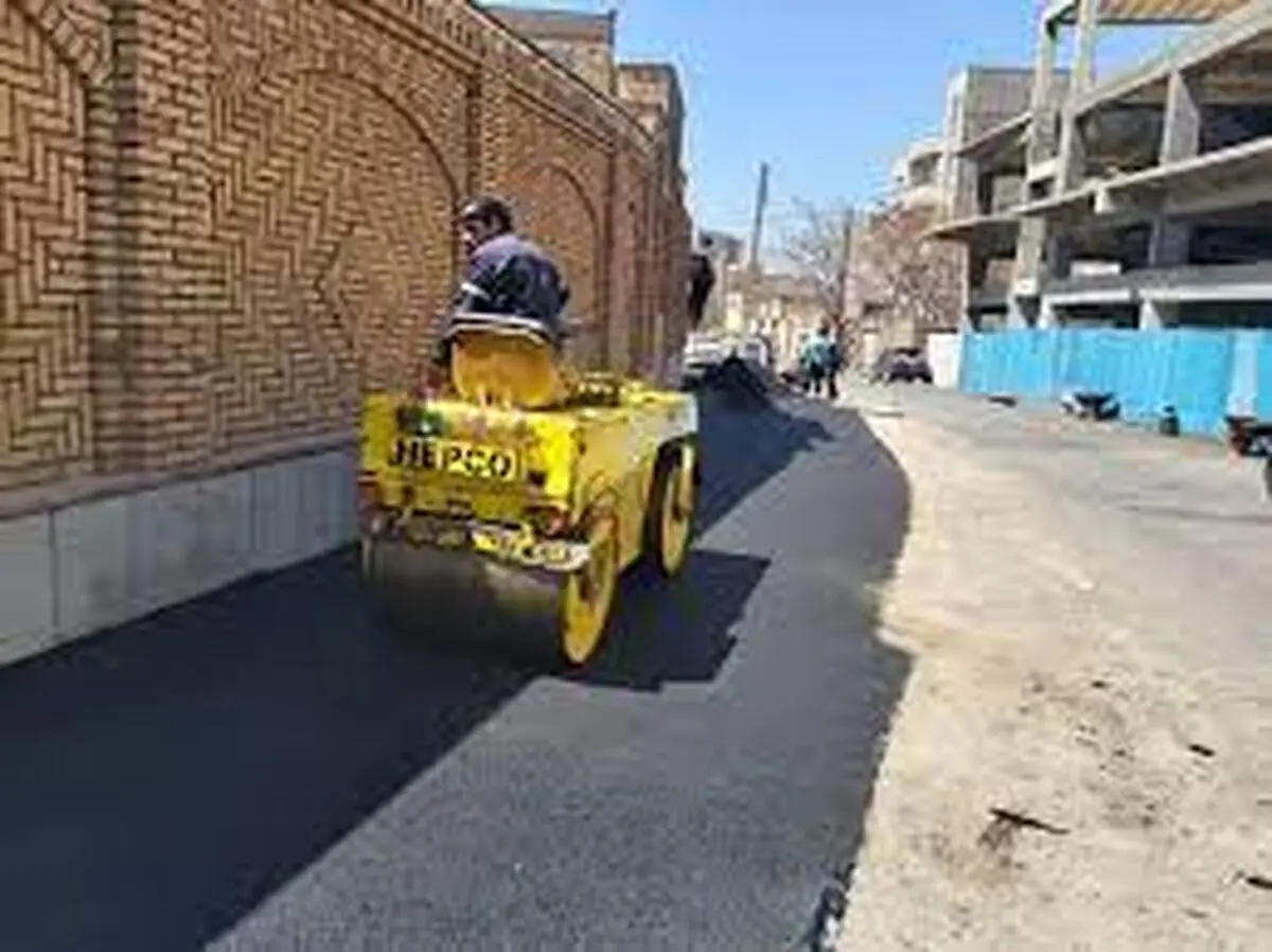روزانه هزار تن آسفالت در سطح شهر همدان توزیع می شود