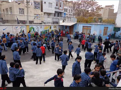 شرایط بازگشایی مدارس وجود ندارد