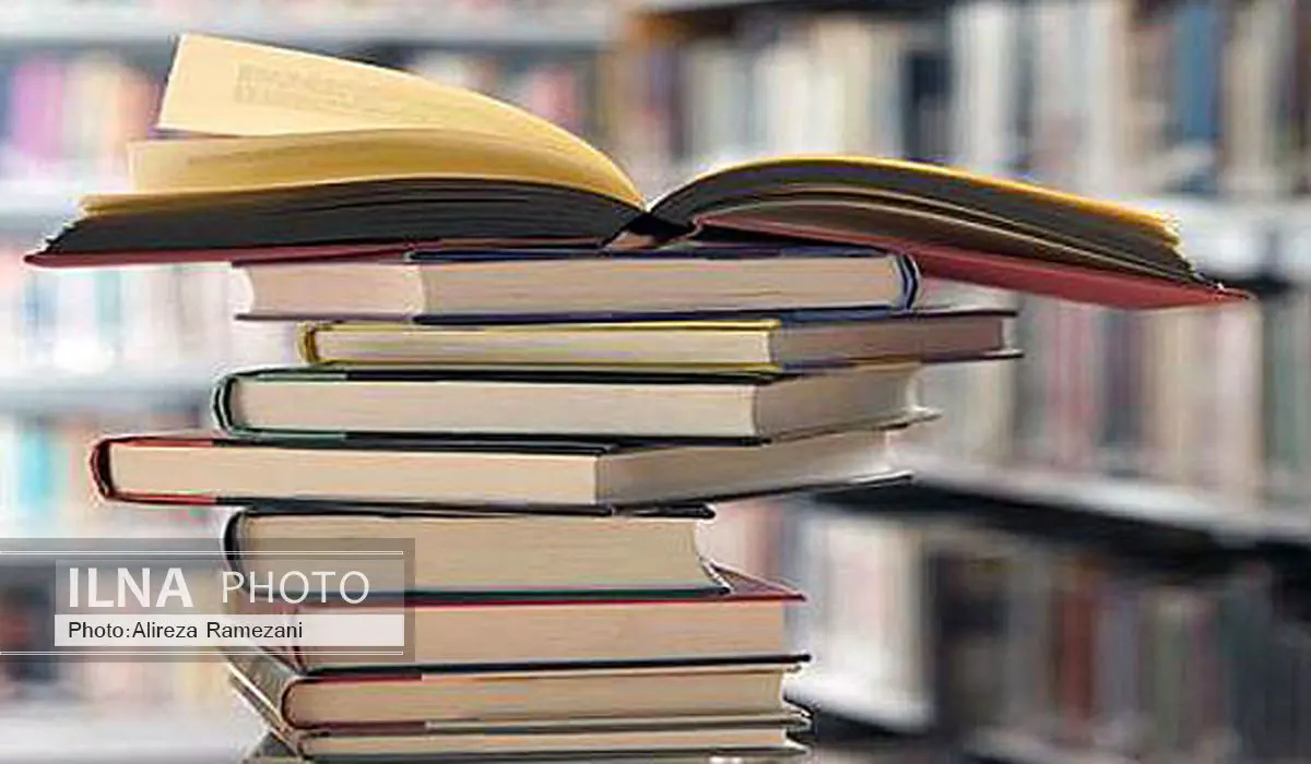 نمایشگاه بزرگ کتاب در شهرستان محمودآباد آغاز به کار کرد