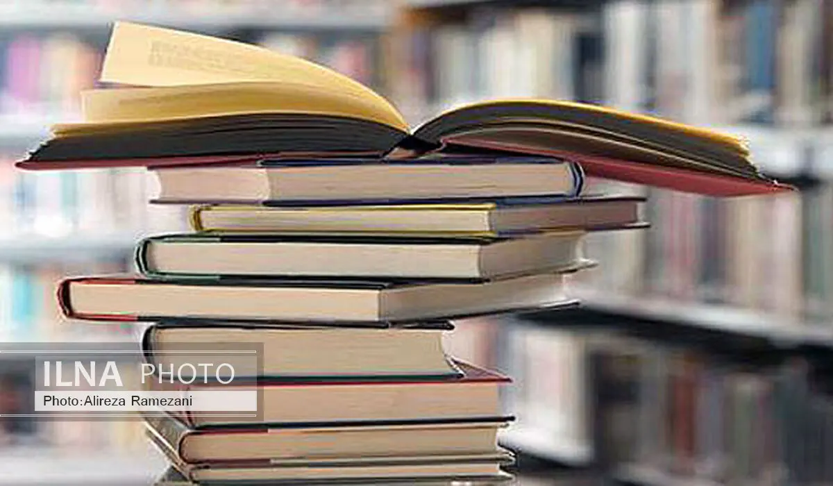 نمایشگاه بزرگ کتاب در شهرستان محمودآباد آغاز به کار کرد
