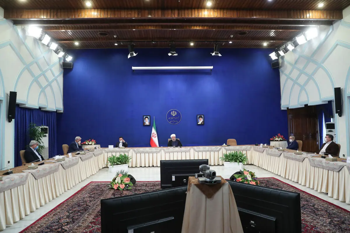 فداکاری و ایثار ملت و بویژه کادر درمانی ایران باید در تاریخ ماندگار شود