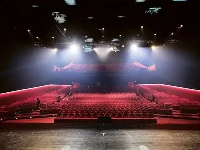 چرا بازگشت خواننده‌‌های لس‌‌آنجلسی به ایران هر بار به بن‌‌بست می‌‌خورد؟