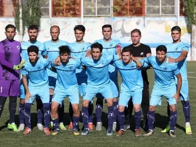 سقوط علم و ادب با شکست مقابل قشقایی/ برتری خفیف ملوان مقابل مس
