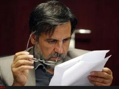 آخرین وضعیت پیگیری «تقلب علمی» در دانشگاه آزاد/حکم تعلیق برای ۴ عضو هیات علمی و اخراج چند دانشجو