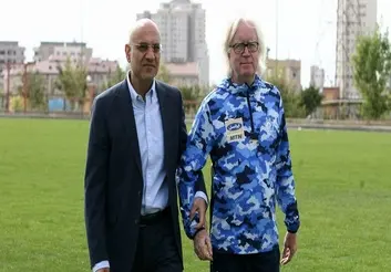 شکایت شفر از استقلال به فیفا!