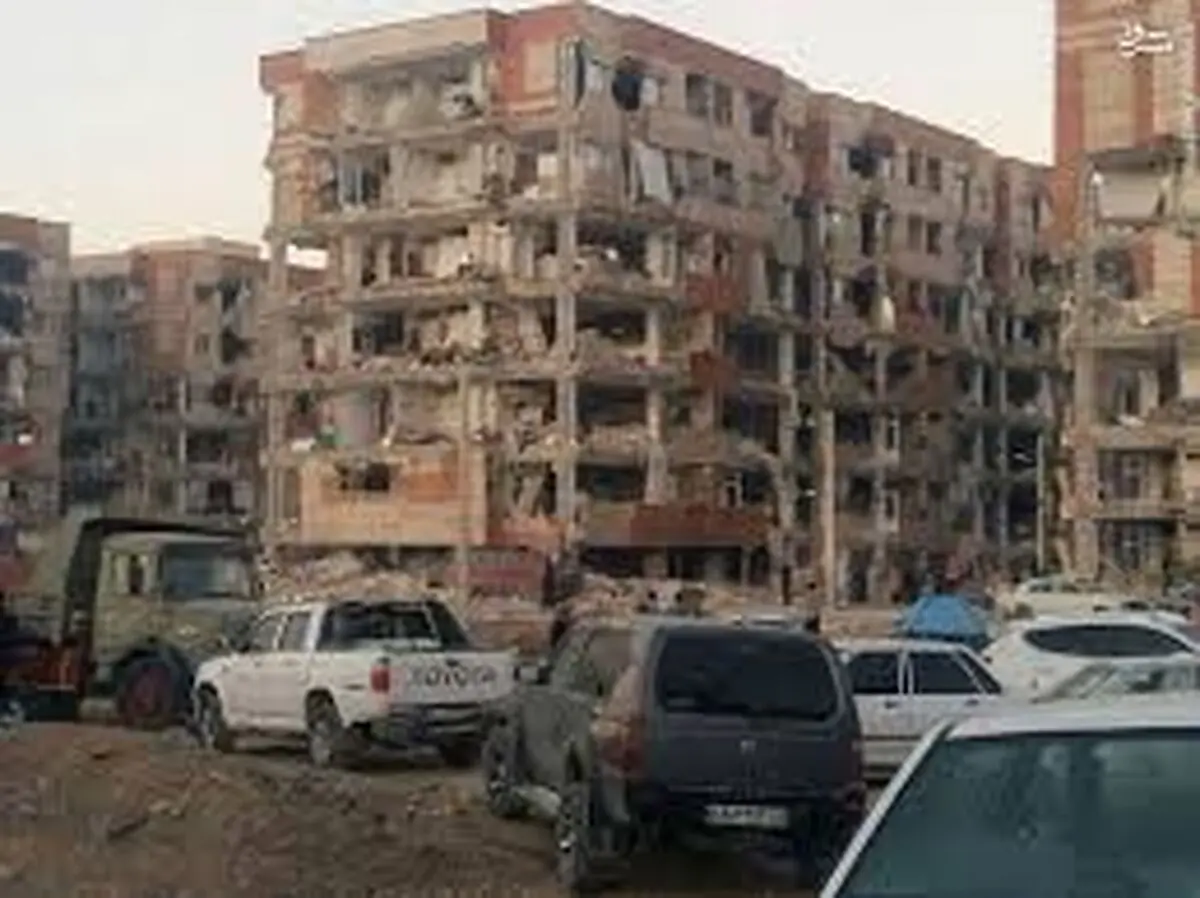 از 3 هزار واحد مسکن مهر اسلام آباد غرب حتی یک واحد هم سالم نمانده است/ عدم اتصال دیوارهای حائل به  تیر و ستون عامل ریزش بود  