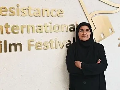 آمریکایی‌ها بر خلاف مدیران فرهنگی ما در جریان‌سازی سینمای جنگ موفق بودند/ برخی‌ها علیرغم حضور اندک‌شان در جبهه، کرسی‌های اصلی این ژانر را در اختیار گرفته‌اند/ «چای تلخ» از زمانه خود جلوتر بود