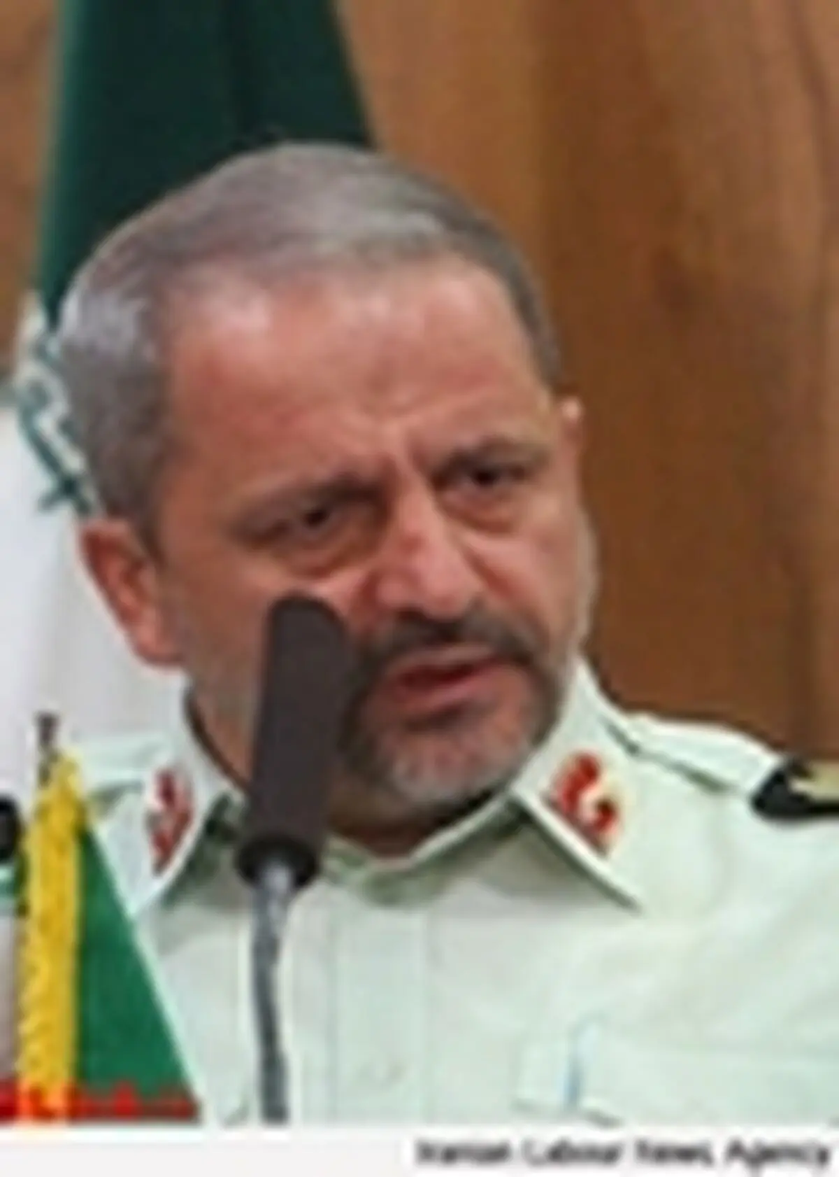 آمران به معروف و ناهیان از منکر باید از مداخله مستقیم پرهیز کنند